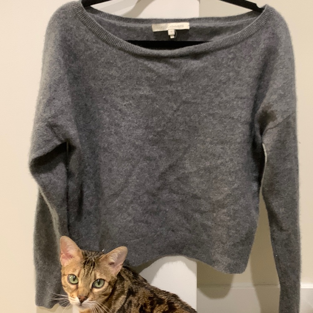 100% cashmere grey sweater with wide neck size S